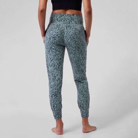 Athleta Salutation Jogger - Picture 2 of 5